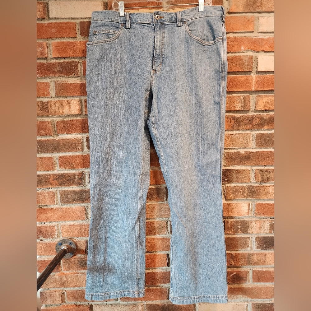 Duluth Trading 38 x 32 Denim Flex Ballroom Jeans Light Wash, EUC